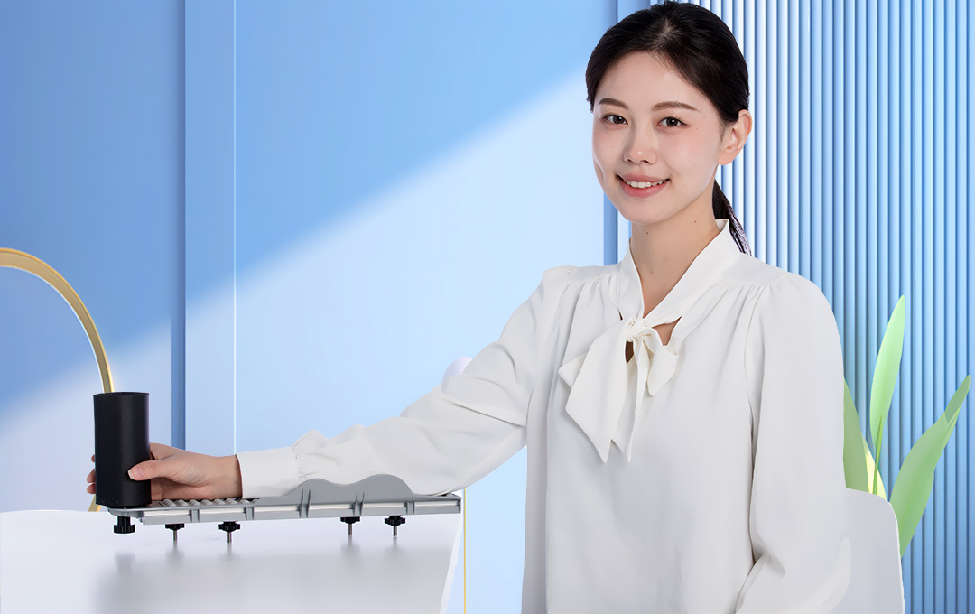 轮椅上肢支撑台:肩关节半脱位的贴心守护者